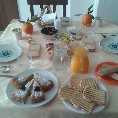 בית הארחה Da Sarah *